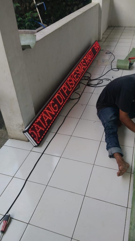 jual running text purwokerto