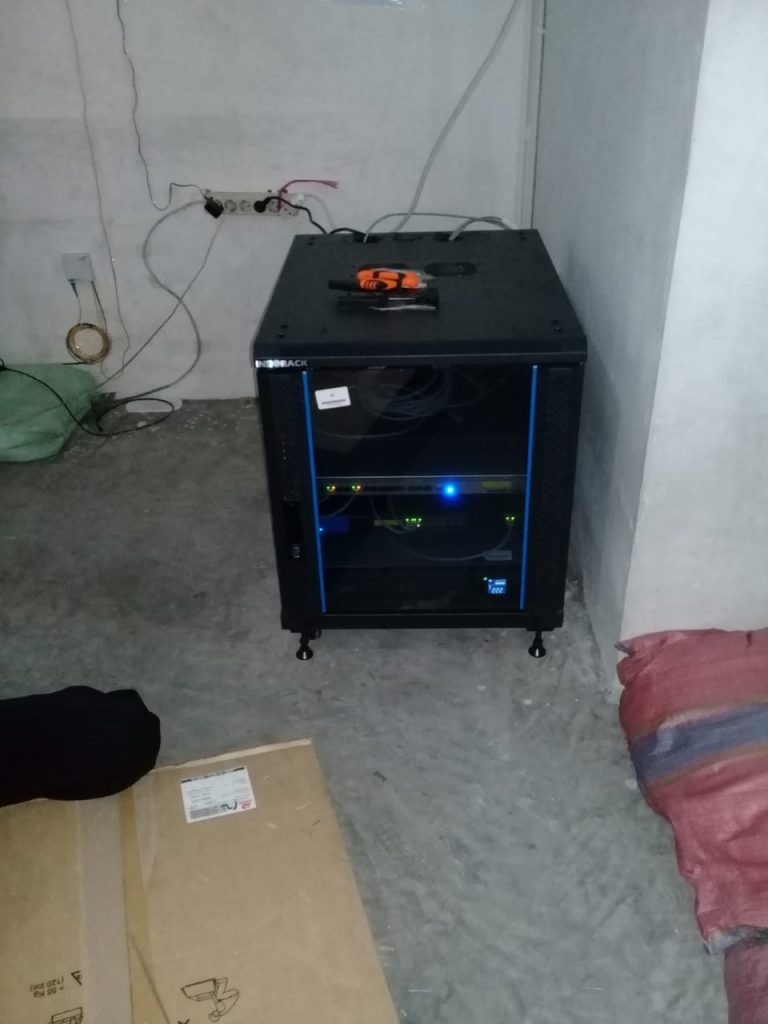 Jaringan Lan,Fiber optik dan Wireless